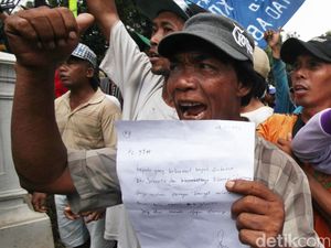Surat Cinta Abang Becak untuk Ahok