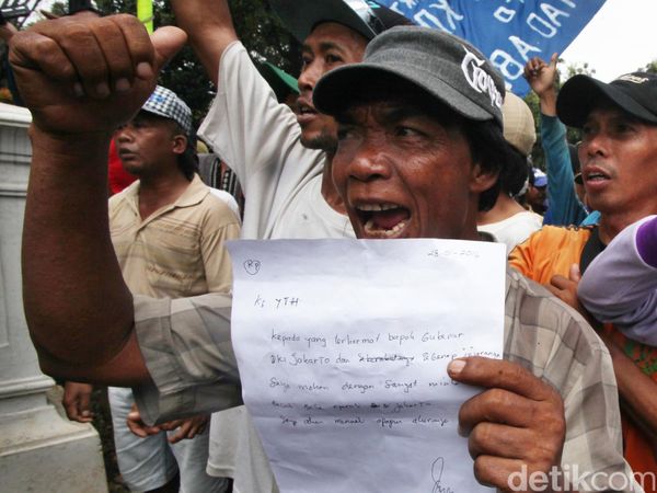 Surat Cinta Abang Becak untuk Ahok