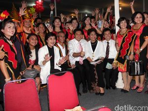 MPR-DPR-DPD Rayakan Natal