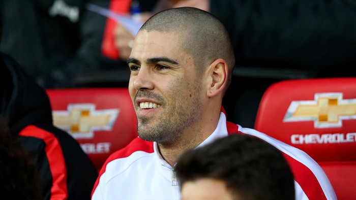 Victor Valdes MANCHESTER, ENGLAND - JANUARY 11: Victor Valdes of Manchester United sits on the bench before the Barclays Premier League match between Manchester United and Southampton at Old Trafford on January 11, 2015 in Manchester, England. (Photo by Alex Livesey/Getty Images)