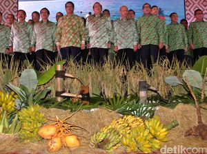 Pengukuhan Pengurus HKTI 2015-2020