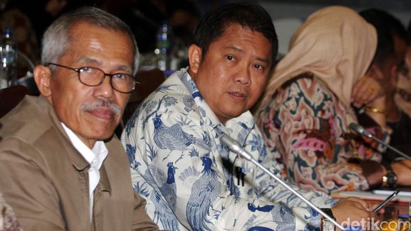 Menkominfo Rapat Kerja Dengan Komisi I