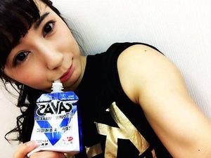 Cheerleader Cantik Jadi Populer karena Punya Otot Seperti Pria