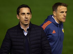 Catatan Clean Sheet dan Kemenangan yang Bikin Neville Senang