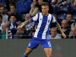 Tello kepada Bartra: Ayo ke Fiorentina