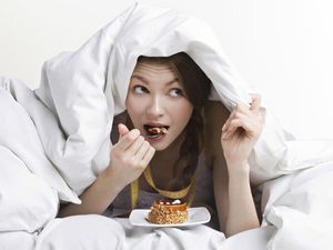 Terungkap Kebiasaan Makan yang Bisa Bikin Kamu Diputusin Pacar Terungkap Kebiasaan Makan yang Bisa Bikin Kamu Diputusin Pacar