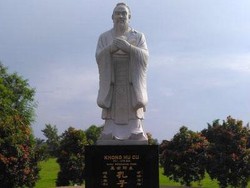 Ada Patung Filsuf Legendaris di TMII
