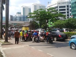 Demo di Depan KPK Sempat Tutup Jalan, Arus Lalu Lintas Tersendat