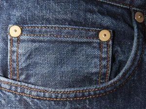 Apa Fungsi Kantung Kecil di Celana Jeans Anda?