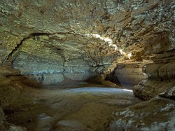 Gua yang Dulunya Jadi Markas Perompak & Bandit di AS