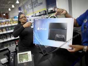 PlayStation 4 Jadi Penyelamat Bisnis Sony PlayStation 4 Jadi Penyelamat Bisnis Sony