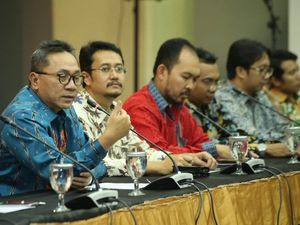 Ketua MPR-KAHMI Bahas Rencana Amandemen UUD dan GBHN Ketua MPR-KAHMI Bahas Rencana Amandemen UUD dan GBHN