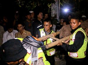 Asyik Berfoto, Dua Mahasiswa UNJ Tewas Terseret Air Bah di Sukabumi