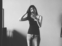 Laura Basuki Pamer Tubuh Langsing Setelah Sebulan Melahirkan