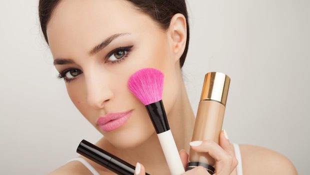 Ilustrasi makeup