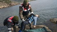 Kapal Migran Tenggelam, 10 Orang Tewas