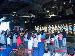 Datangi Teater, Puluhan Anak Ikut Dance Class bareng JKT48