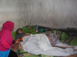 Eli, Penderita Kanker di Kaki Butuh Bantuan