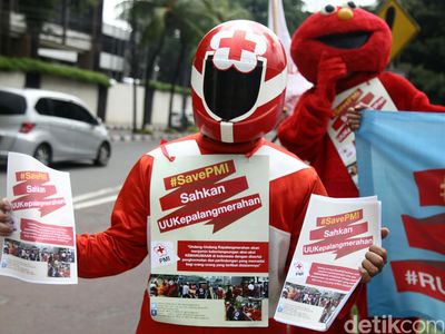 Aksi Relawan PMI