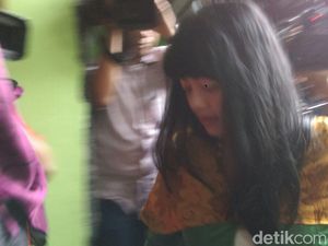 Ditemani Wibi Nasdem, Dita Tiba di LBH Apik