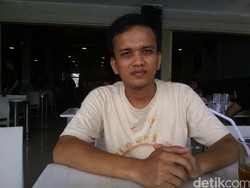 Salut ke PNS ini, Manfaatkan Medsos untuk Inisiasi Bedah 11 Rumah Warga Miskin