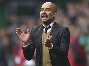 Guardiola Persembahkan Kemenangan untuk Badstuber
