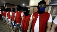 Polda Metro Tangkap 10 Pelaku Penipuan Online