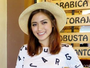 Jessica Iskandar Lirik Bisnis Fashion