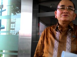 Tolak Paspor Hitam DPR, Ruhut: Awas Over Protect Nanti Ngantongi Narkoba