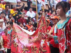 Sebagian Jalan Ditutup saat Cap Go Meh, Bus TransJ Masih Beroperasi