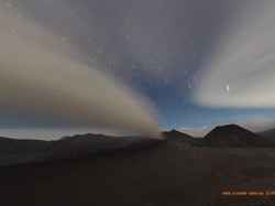 Aktivitas Terus Meningkat, Bromo Tak Boleh Didekati dari Radius 1 Km