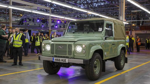 Land Rover Defender Terakhir