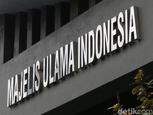 MUI Tolak Mentah-mentah Disertasi Seks Halal di Luar Nikah MUI Tolak Mentah-mentah Disertasi Seks Halal di Luar Nikah