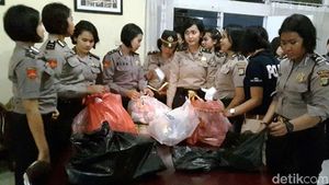 Puluhan Polwan Razia LP Tangerang