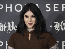 Kat Von D dan Kosmetik Too Faced Kerjasama Rilis Makeup