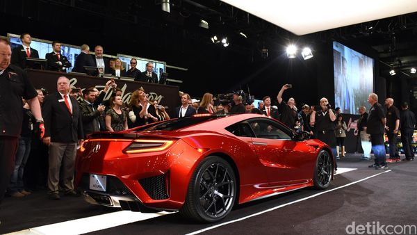 Lelang Mobil Super Honda