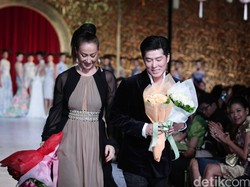 Sebastian Gunawan Bawa Gaun Adibusana ke Paris Couture Fashion Week 2016