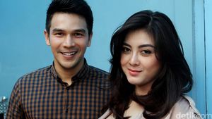 Potret Kenangan Ultah Dhena Devanka dengan Jonathan Frizzy