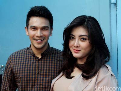 Potret Kenangan Ultah Dhena Devanka dengan Jonathan Frizzy