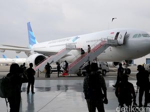 Separuh Kursi Kosong, Garuda Minta Tarif Batas Atas Naik 100% Separuh Kursi Kosong, Garuda Minta Tarif Batas Atas Naik 100%