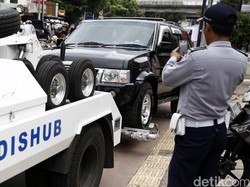 Derek 7.490 Unit Kendaraan yang Parkir Liar, Dishub DKI Raup Rp 3,8 M