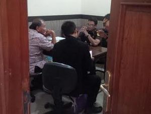 Plt Dinas Pengairan Provinsi Jatim Diamankan Kejari Ngasem Kediri