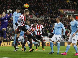 Sunderland Paksa City Tampil Bertahan