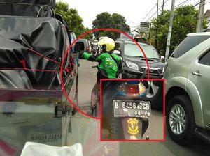 Abang Go-jek yang Buka Jalan untuk Mobil Jenazah Bernama Deni Kurniawan