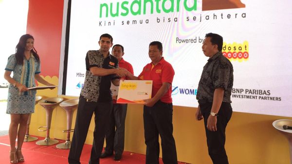 Dompetku Nusantara Indosat Ooredoo Sambangi Bitung