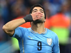 Uruguay Menantikan Suarez Bulan Depan