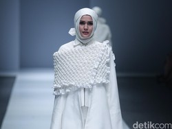 Restu Anggraini Akan Wakili Indonesia di Melbourne Fashion Festival