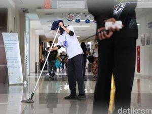 Mau Kerja Cleaning Service di Australia? Gaji Bisa Rp 683 Juta per Tahun Mau Kerja Cleaning Service di Australia? Gaji Bisa Rp 683 Juta per Tahun