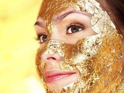 Waspada, Perawatan Emas Pada Wajah Memicu Alergi