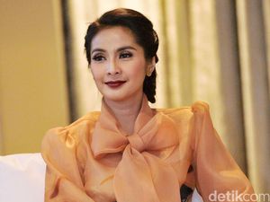Lestarikan Budaya Betawi, Maudy Koesnaedi Raih Penghargaan Kartini Masa Kini Lestarikan Budaya Betawi, Maudy Koesnaedi Raih Penghargaan Kartini Masa Kini